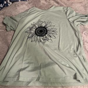 sunflower tee